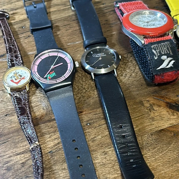 VTG Jewelry Lot Bundle of 7 Count Pieces (6 Watches & 1 Set Ear Ring ASS. style main image 12